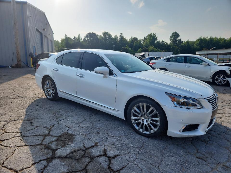 62614686 :رقم المزاد ، JTHBL5EF9G5140800 vin ، 2016 Lexus Ls مزاد بيع
