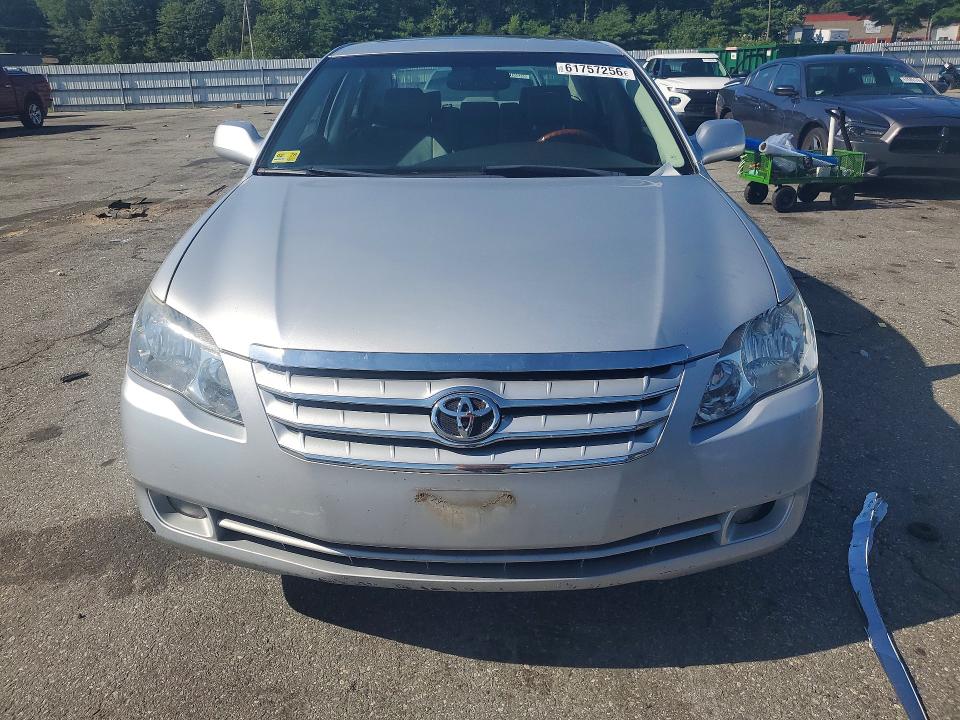 2006 Toyota Avalon მანქანა იყიდება აუქციონზე, vin: 4T1BK36BX6U162888, აუქციონის ნომერი: 61757256