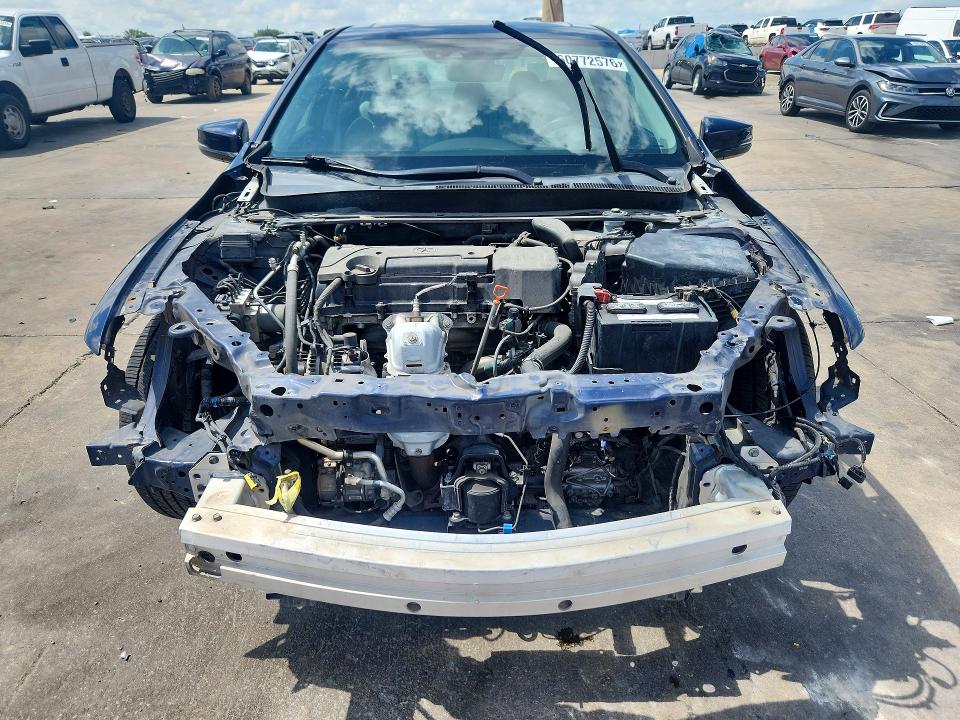 60772576 :رقم المزاد ، 19UUB1F56FA013800 vin ، 2015 Acura Tlx مزاد بيع
