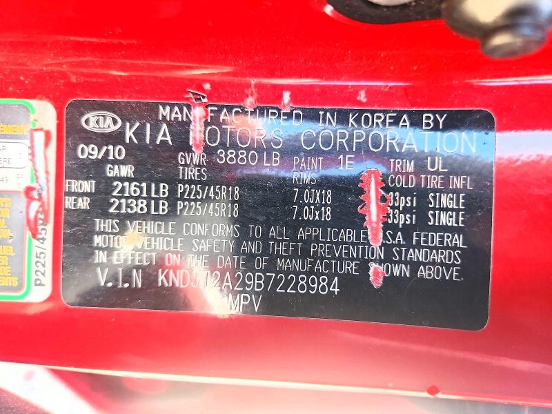 60772136 :رقم المزاد ، KNDJT2A29B7228984 vin ، 2011 Kia Soul مزاد بيع