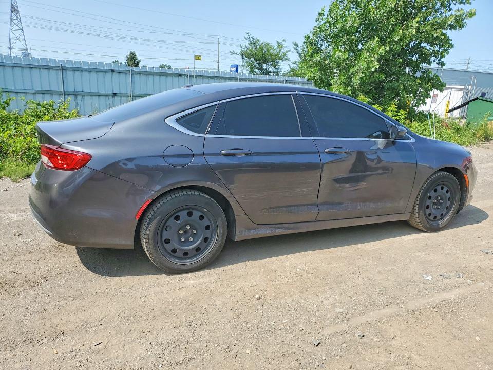 61931576 :رقم المزاد ، 1C3CCCAB6FN506731 vin ، 2015 Chrysler 200 مزاد بيع