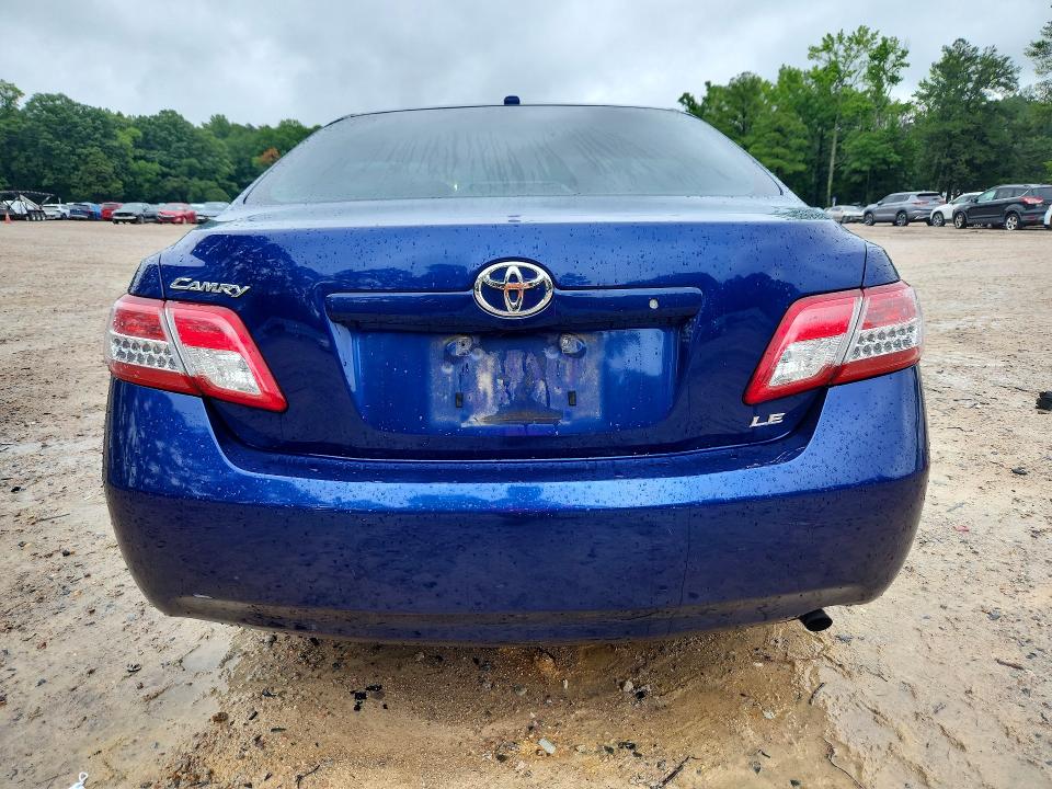 Aukcja sprzedaży 2011 Toyota Camry, vin: 4T1BF3EK3BU768565, numer aukcji: 61820056