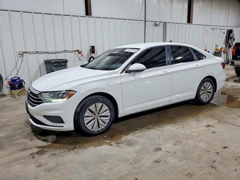 Продажа на аукционе авто 2019 Volkswagen Jetta, vin: 3VWC57BU3KM190932, номер лота: 61022576