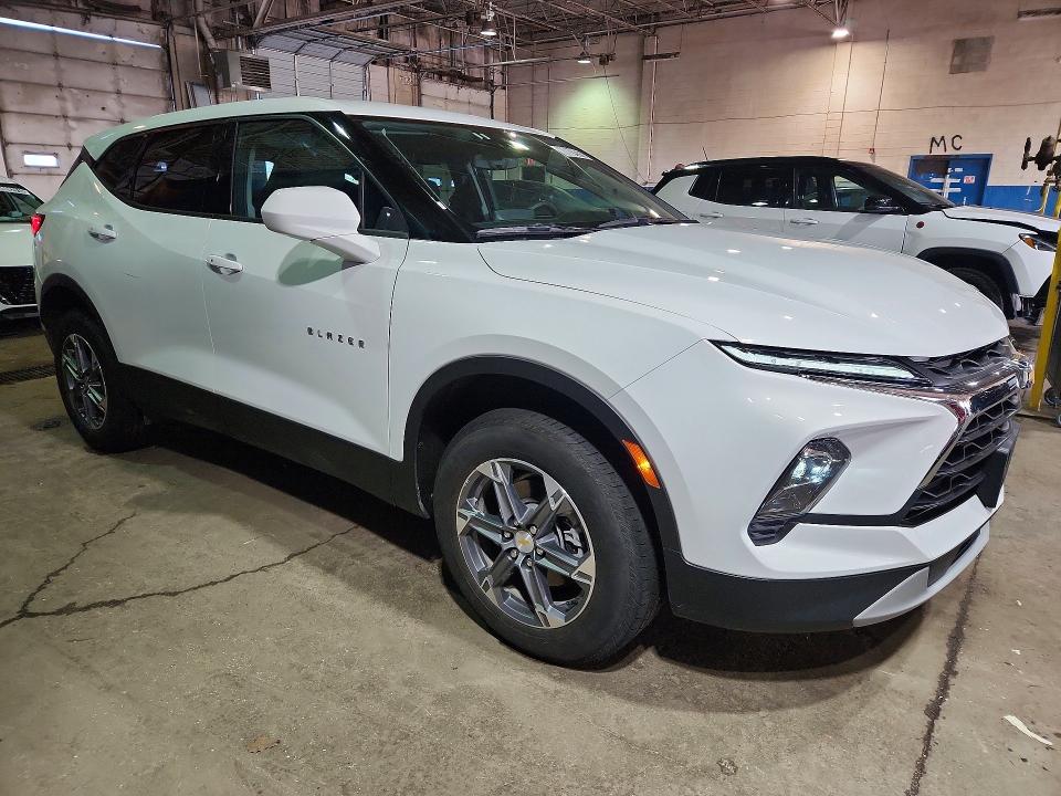 Продаж на аукціоні авто 2025 Chevrolet Blazer, vin: 3GNKBCR46SS264014, номер лоту: 60081976