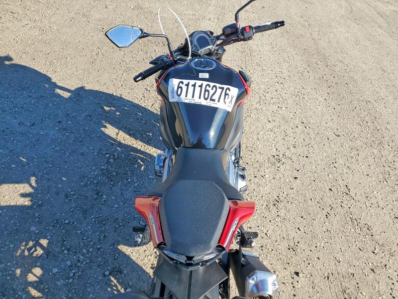 61116276 :رقم المزاد ، JKAZR2B11JA006958 vin ، 2018 Kawasaki Zr900 مزاد بيع