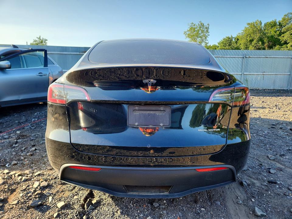 Auction sale of the 2022 Tesla Model Y, vin: 7SAYGAEE0NF401133, lot number: 61929016