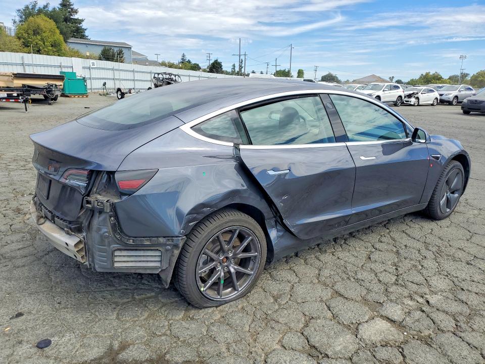 2019 Tesla Model 3 მანქანა იყიდება აუქციონზე, vin: 5YJ3E1EA5KF396369, აუქციონის ნომერი: 61808696