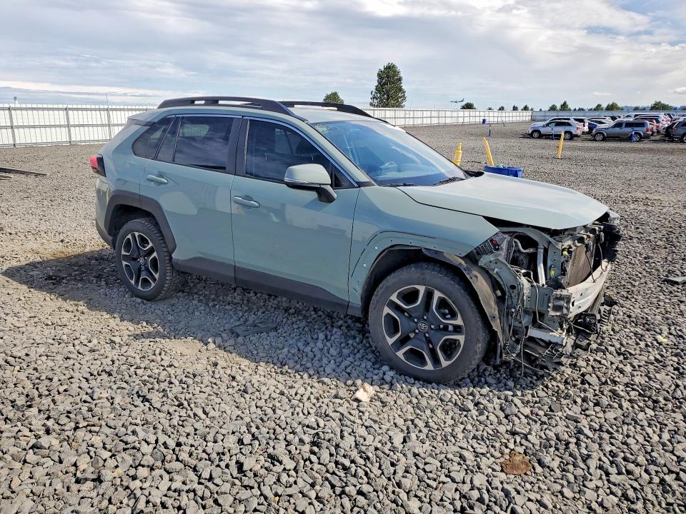 Продаж на аукціоні авто 2021 Toyota Rav4, vin: 2T3J1RFV1MW160107, номер лоту: 60750906