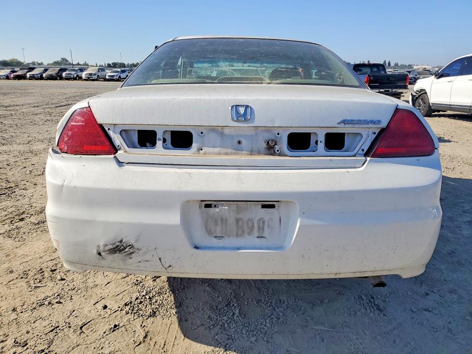2001 Honda Accord მანქანა იყიდება აუქციონზე, vin: 1HGCG327X1A001383, აუქციონის ნომერი: 62698496