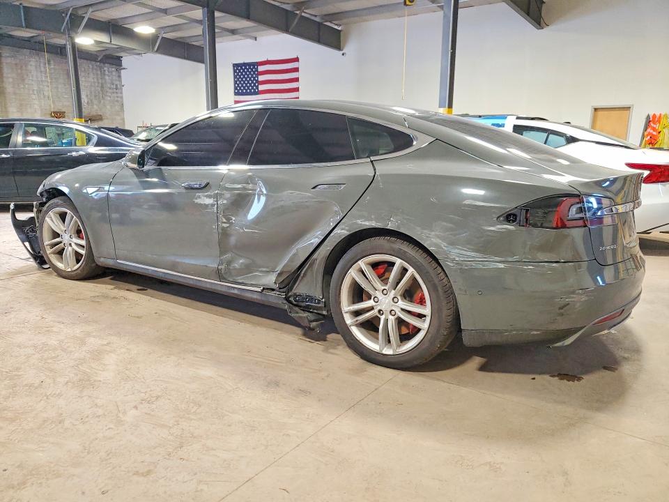61417626 :رقم المزاد ، 5YJSA1S17EFP56290 vin ، 2014 Tesla Model S مزاد بيع