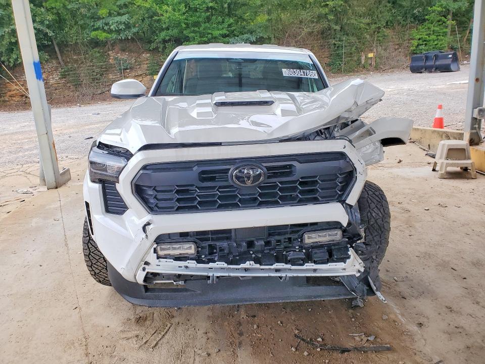 2025 Toyota Tacoma მანქანა იყიდება აუქციონზე, vin: 3TYLB5JN3ST098055, აუქციონის ნომერი: 60304786