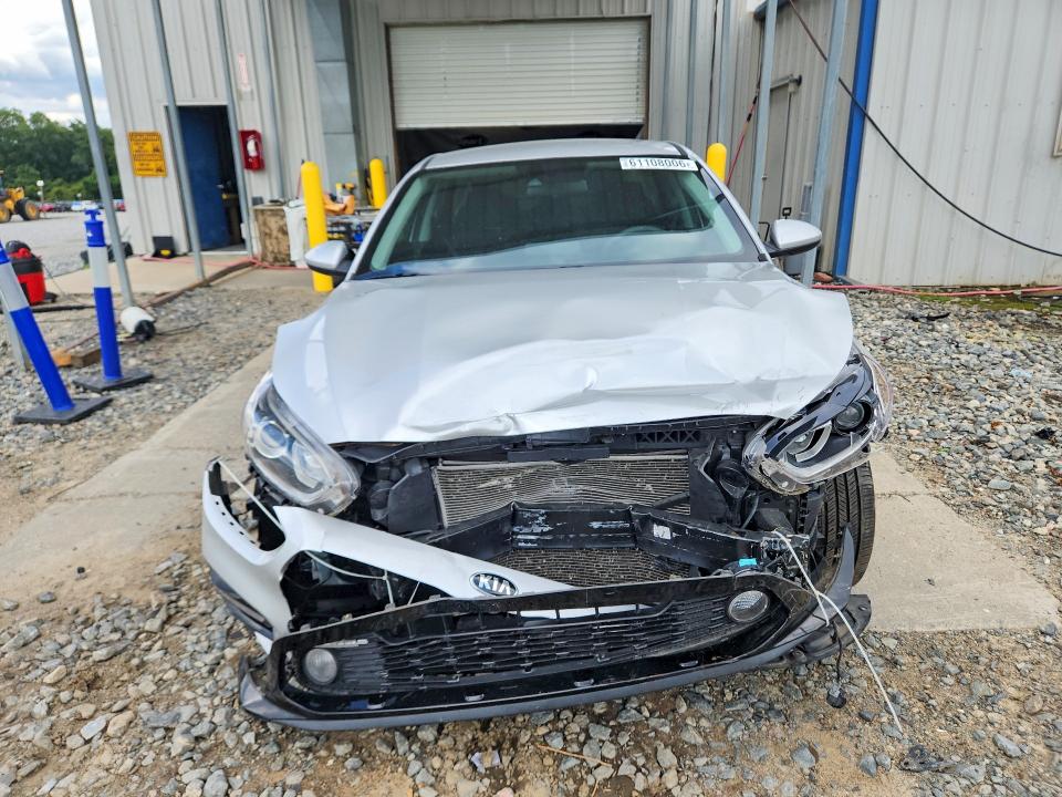 Продажа на аукционе авто 2021 Kia Forte, vin: 3KPF24AD5ME399076, номер лота: 61108006