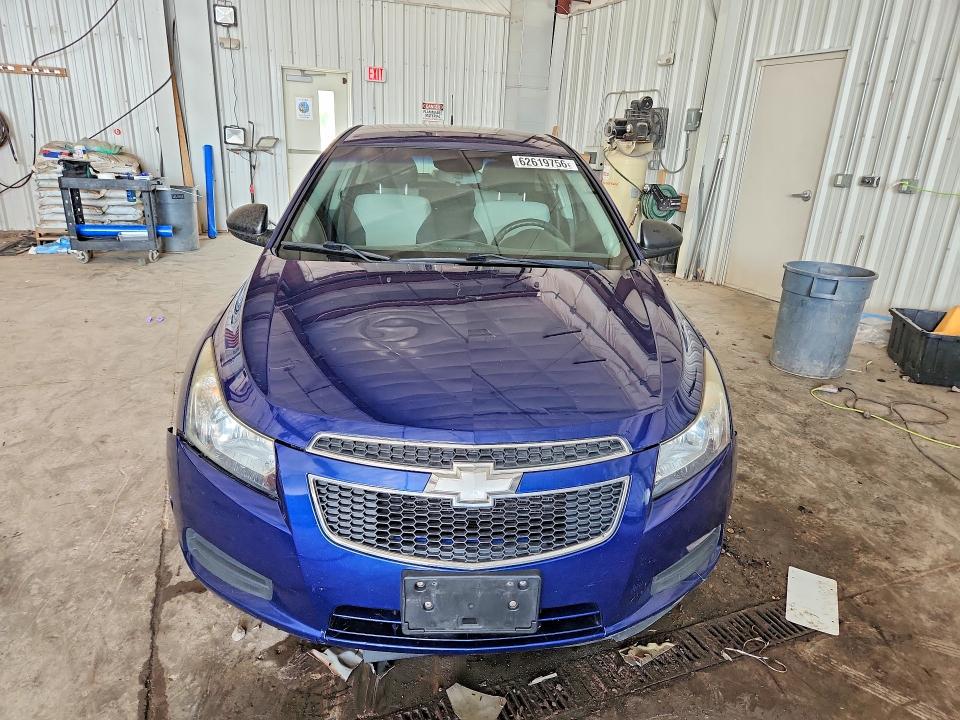62619756 :رقم المزاد ، 1G1PA5SH8D7288982 vin ، 2013 Chevrolet Cruze مزاد بيع
