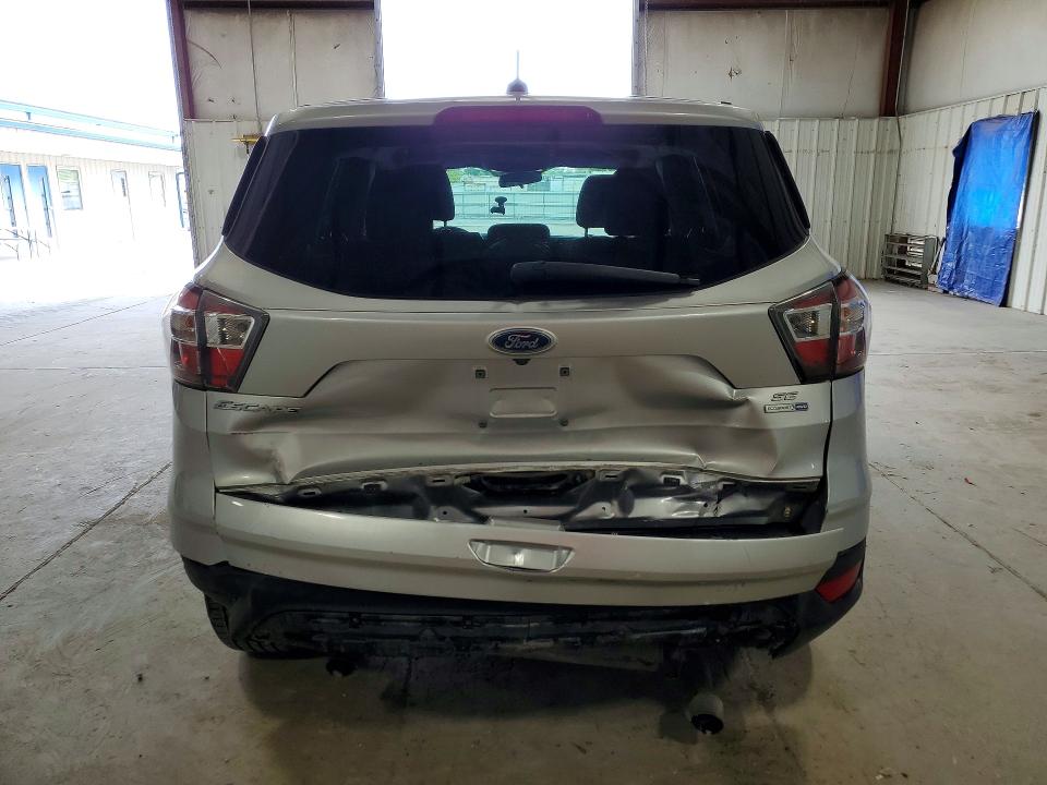 60787936 :رقم المزاد ، 1FMCU9GD6HUA84940 vin ، 2017 Ford Escape مزاد بيع