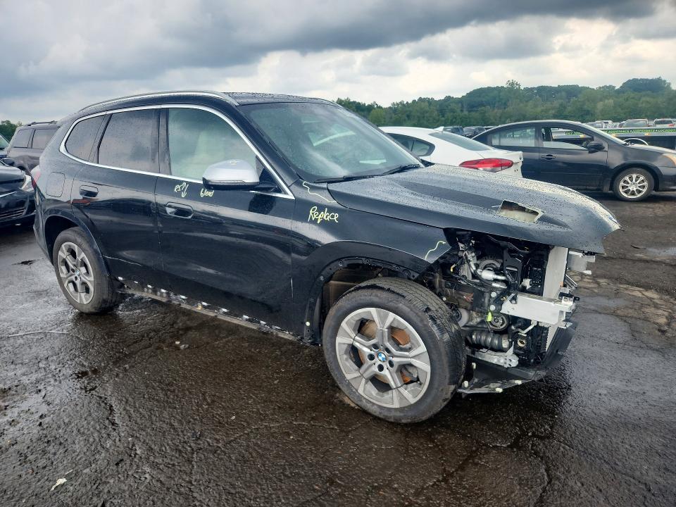 Продаж на аукціоні авто 2023 Bmw X1, vin: WBX73EF01P5W55813, номер лоту: 61382576