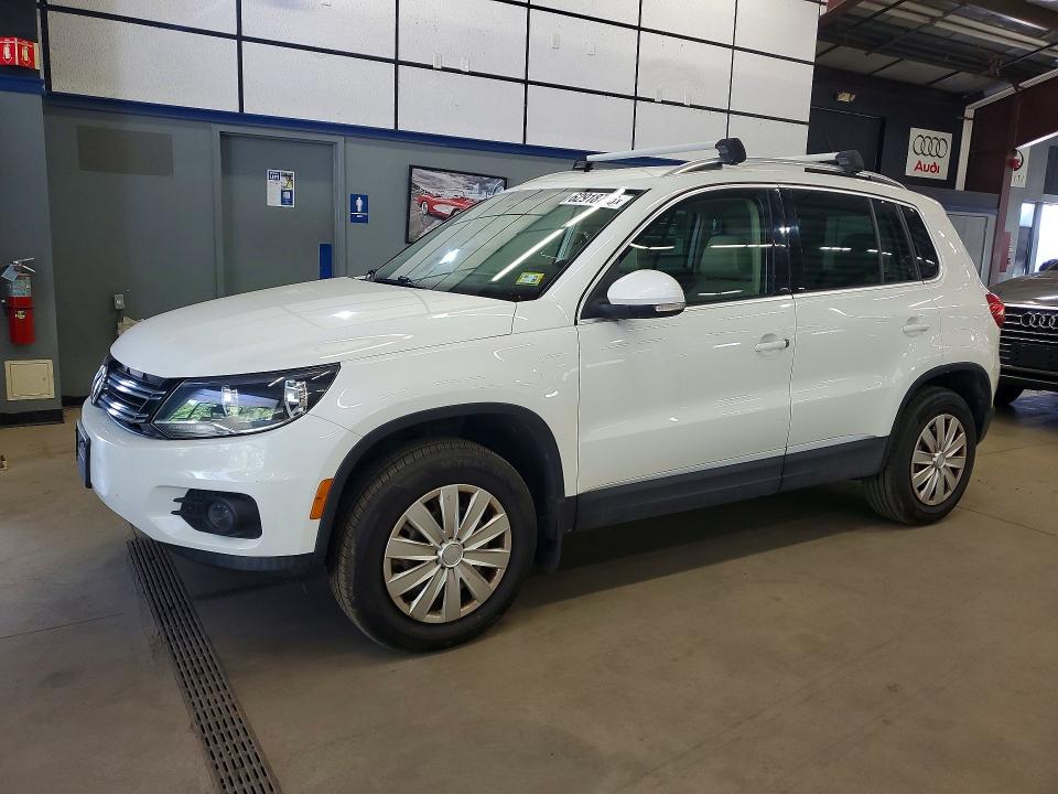 Продажа на аукционе авто 2012 Volkswagen Tiguan, vin: WVGBV7AX2CW607397, номер лота: 62918726