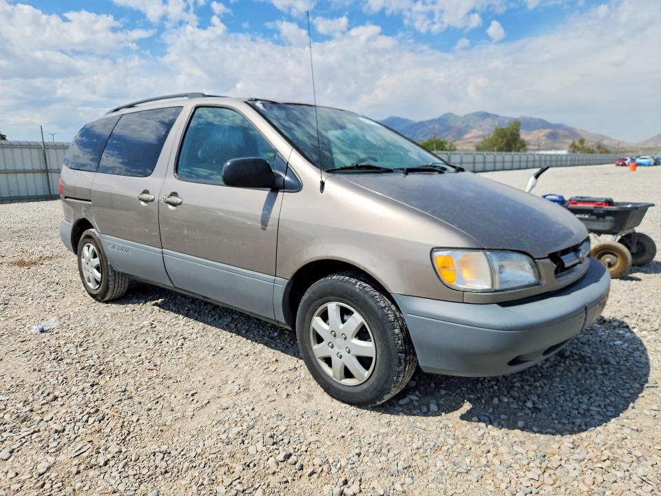 62776566 :رقم المزاد ، 4T3ZF13C9XU117017 vin ، 1999 Toyota Sienna مزاد بيع