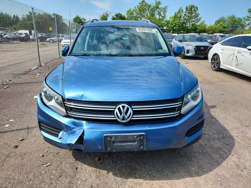 2017 Volkswagen Tiguan მანქანა იყიდება აუქციონზე, vin: WVGSV7AX6HK006914, აუქციონის ნომერი: 62201556