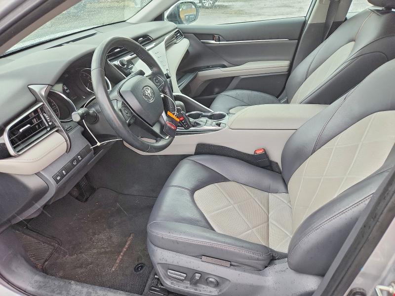 61563866 :رقم المزاد ، 4T1B11HK9KU746469 vin ، 2019 Toyota Camry مزاد بيع
