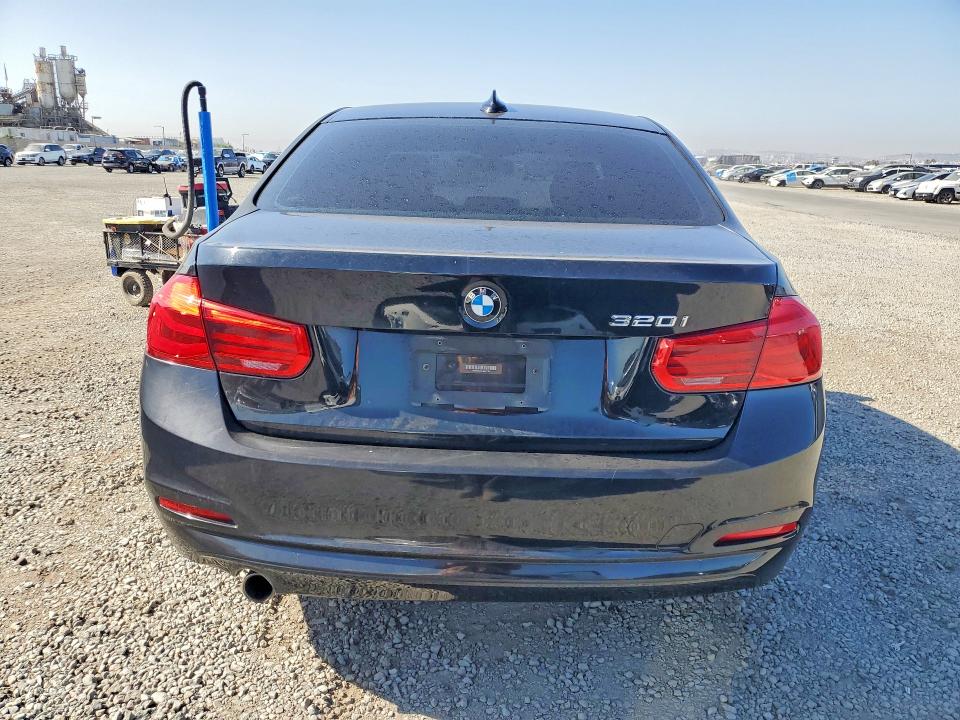 Aukcja sprzedaży 2016 Bmw 320, vin: WBA8A9C53GK617383, numer aukcji: 61249616