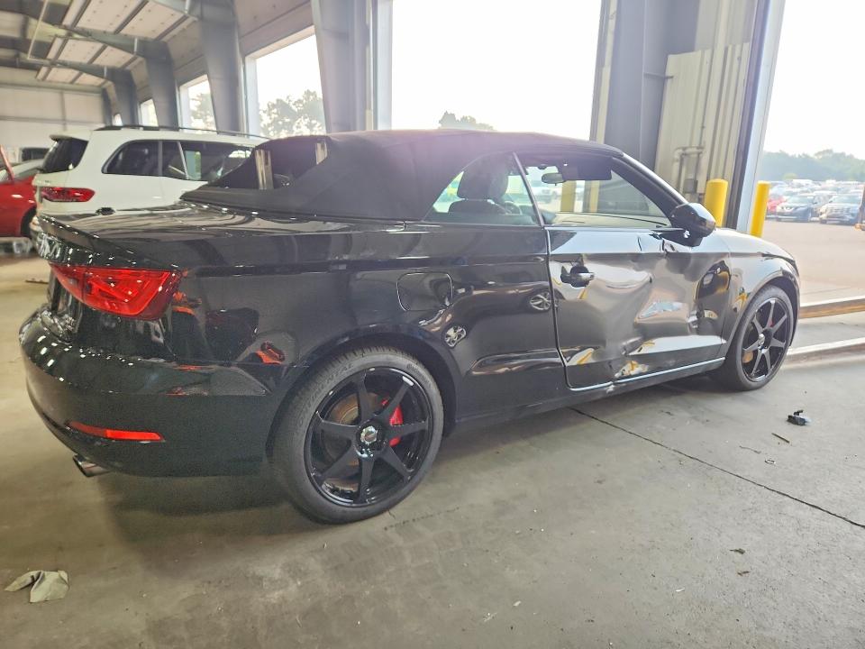 Продаж на аукціоні авто 2015 Audi A3, vin: WAU3FLFF2F1054196, номер лоту: 61023876