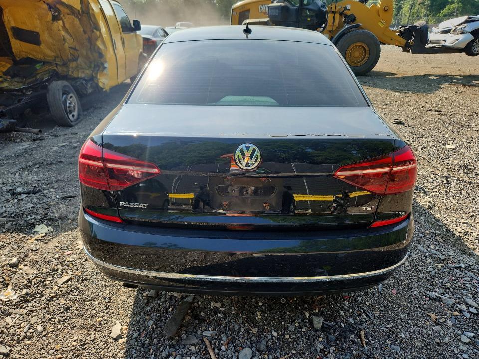 Продажа на аукционе авто 2019 Volkswagen Passat, vin: 1VWLA7A32KC006697, номер лота: 61245086