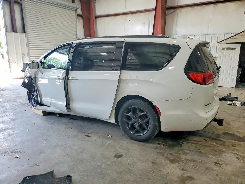 Продаж на аукціоні авто 2018 Chrysler Pacifica, vin: 2C4RC1EG3JR227619, номер лоту: 59769866