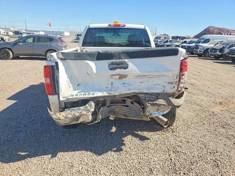 Продажа на аукционе авто 2008 Chevrolet Silverado, vin: 1GCHK29648E157626, номер лота: 59302946