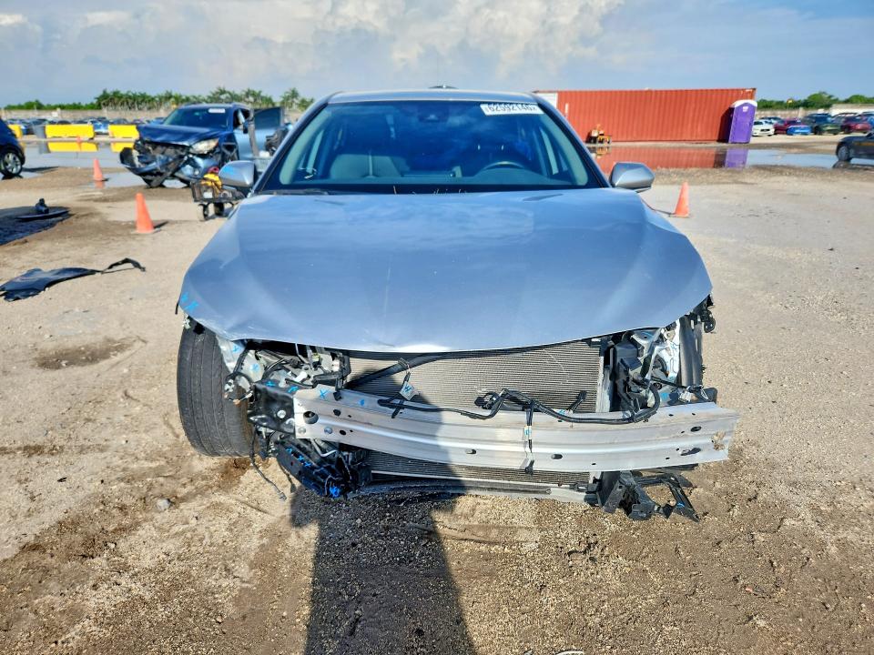 Продажа на аукционе авто 2023 Toyota Camry, vin: 4T1G11AK7PU117929, номер лота: 62592146