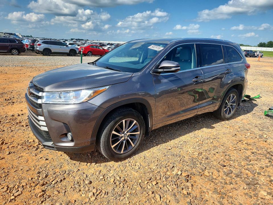 Продаж на аукціоні авто 2017 Toyota Highlander, vin: 5TDJZRFH0HS385435, номер лоту: 59028196
