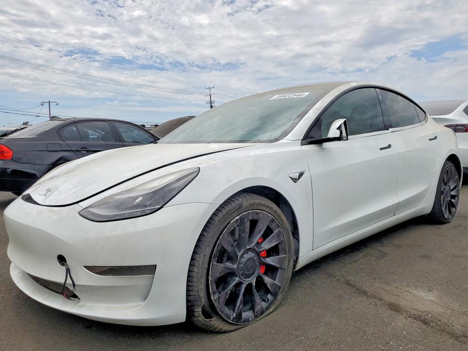 59922546 :رقم المزاد ، 5YJ3E1EC2NF208655 vin ، 2022 Tesla Model 3 مزاد بيع