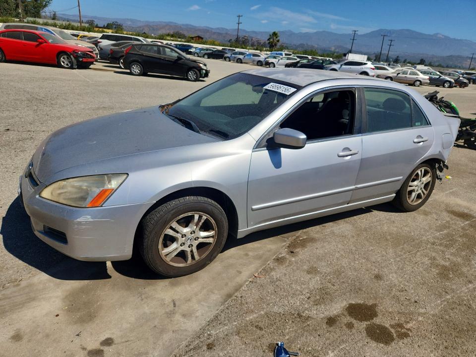 Auction sale of the 2007 Honda Accord, vin: JHMCM56347C004964, lot number: 59896156