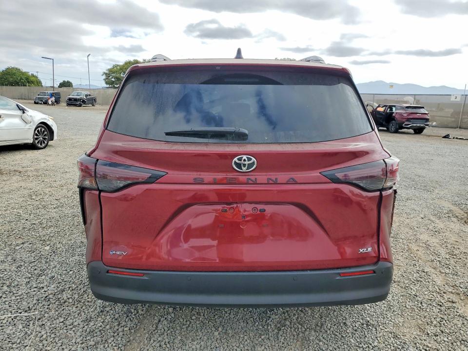 Продаж на аукціоні авто 2026 Toyota Sienna, vin: 5TDYRKEC2TS308960, номер лоту: 58769416