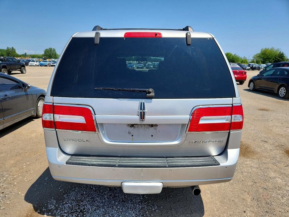 Auction sale of the 2011 Lincoln Navigator, vin: 5LMJJ2J54BEJ08384, lot number: 61582626