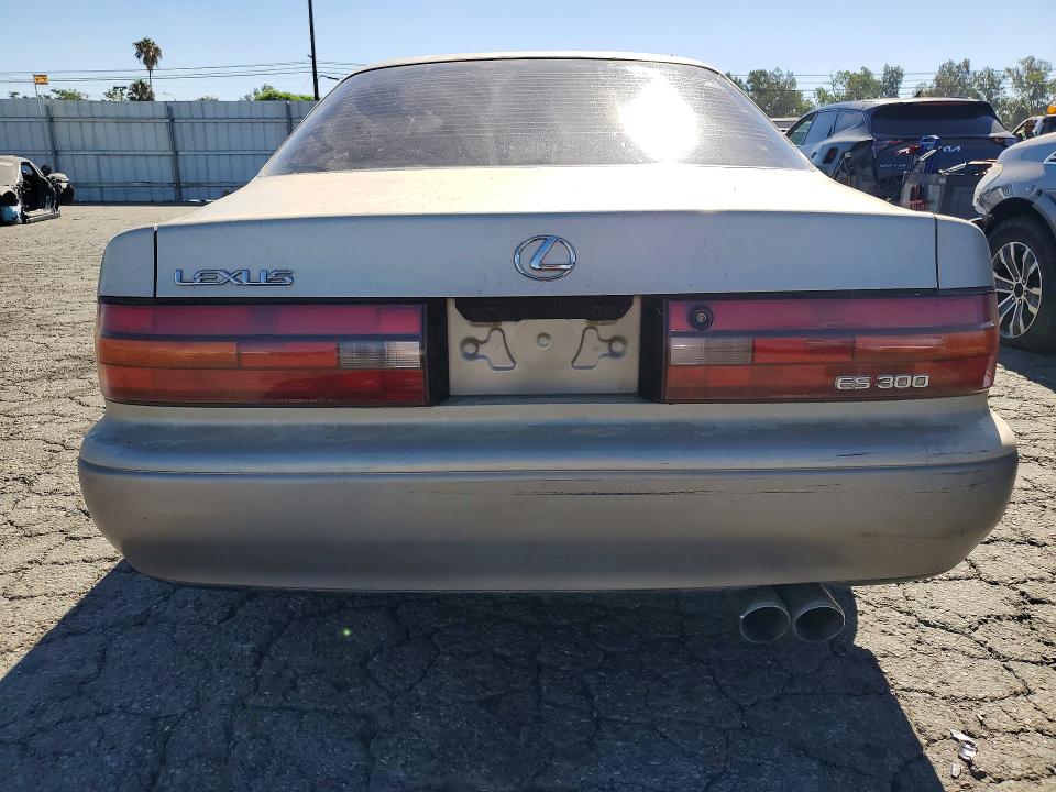 60242846 :رقم المزاد ، JT8VK13T6P0226340 vin ، 1993 Lexus Es مزاد بيع