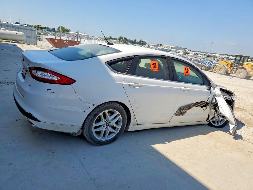 60790576 :رقم المزاد ، 3FA6P0H72GR246202 vin ، 2016 Ford Fusion مزاد بيع
