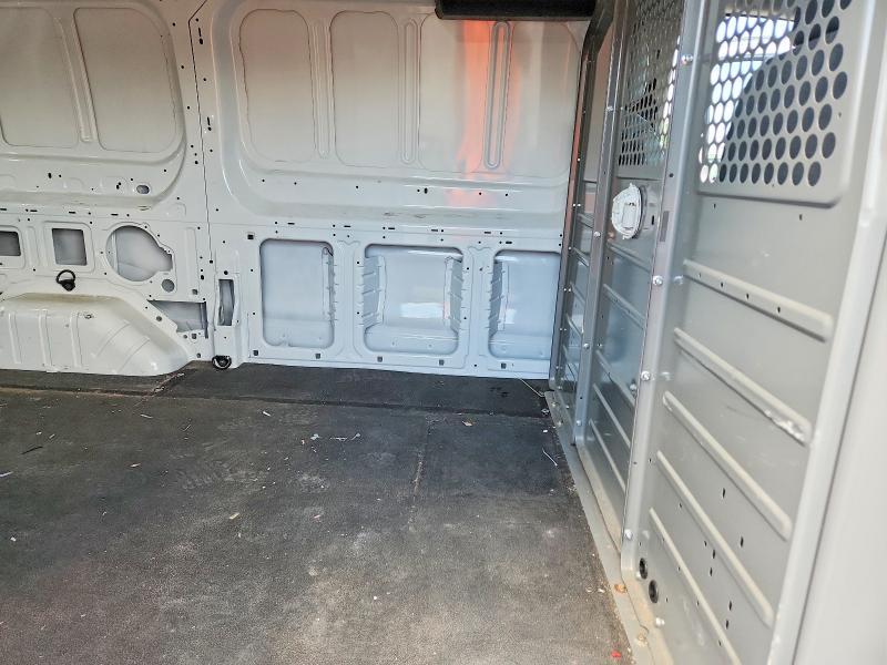 61307856 :رقم المزاد ، 1FTYE1YM6KKA32010 vin ، 2019 Ford Transit مزاد بيع