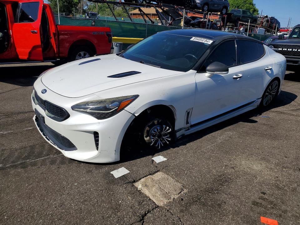 2018 Kia Stinger მანქანა იყიდება აუქციონზე, vin: KNAE25LA6J6033422, აუქციონის ნომერი: 59400286