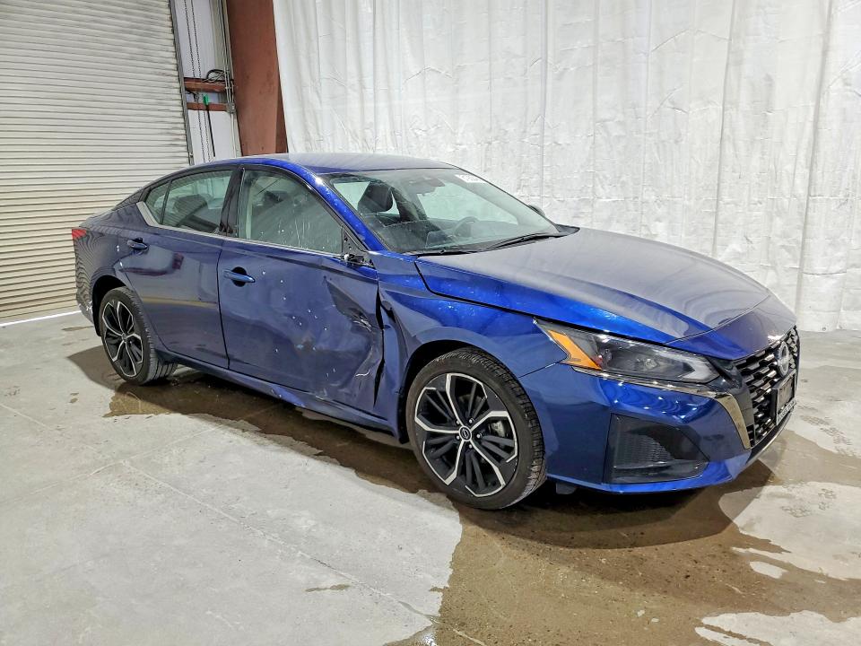 61922466 :رقم المزاد ، 1N4BL4CW8RN330904 vin ، 2024 Nissan Altima مزاد بيع