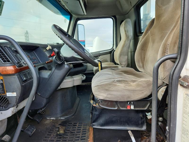 Продажа на аукционе авто 2012 Volvo Vn, vin: 4V4NC9EH0CN538452, номер лота: 62765786