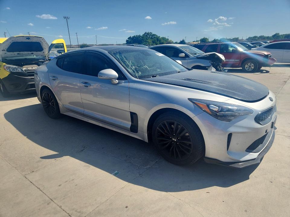 2018 Kia Stinger მანქანა იყიდება აუქციონზე, vin: KNAE25LAXJ6015375, აუქციონის ნომერი: 59782776
