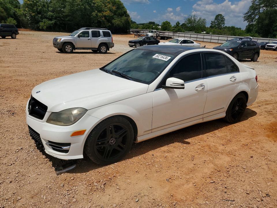 Продаж на аукціоні авто 2013 Mercedes-benz C, vin: WDDGF4HB5DA835141, номер лоту: 60216436
