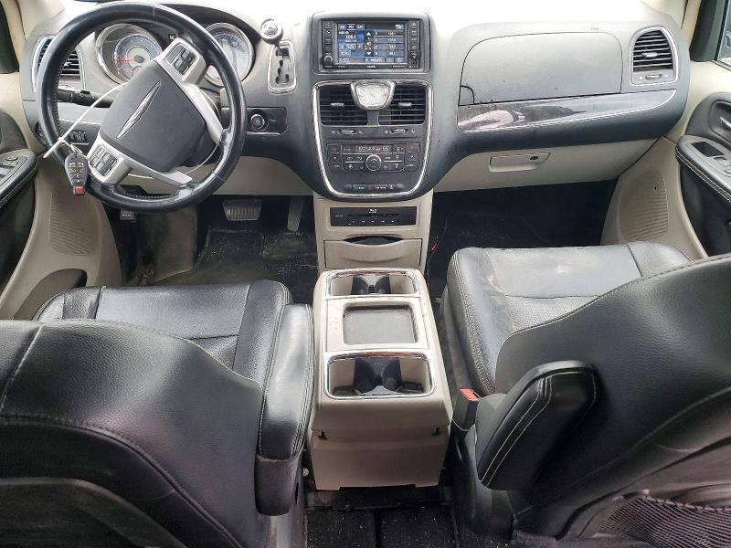 60754646 :رقم المزاد ، 2C4RC1CGXFR627168 vin ، 2015 Chrysler Town & Country مزاد بيع