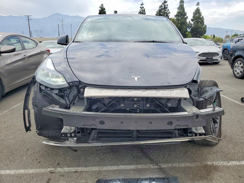 2025 Tesla Model Y მანქანა იყიდება აუქციონზე, vin: 7SAYGDEE5SF302661, აუქციონის ნომერი: 61700496