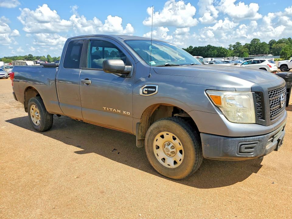 Продаж на аукціоні авто 2017 Nissan Titan Xd, vin: 1N6BA1C37HN561812, номер лоту: 60193046