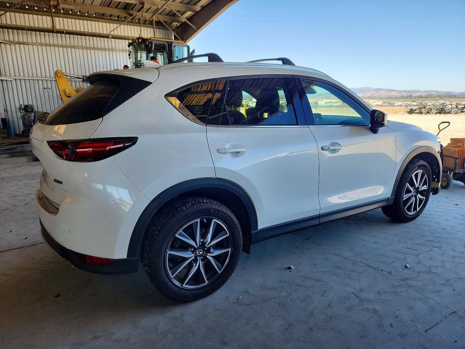 Продажа на аукционе авто 2018 Mazda Cx-5, vin: JM3KFBDM3J0332958, номер лота: 62294326