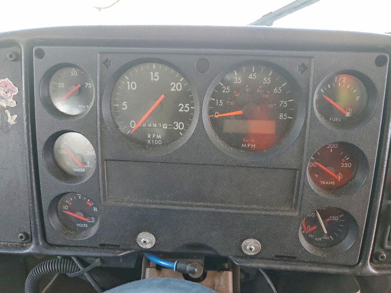 Продаж на аукціоні авто 1998 Freightliner Chassis, vin: 4UZ6CJAA9WC914541, номер лоту: 61565246