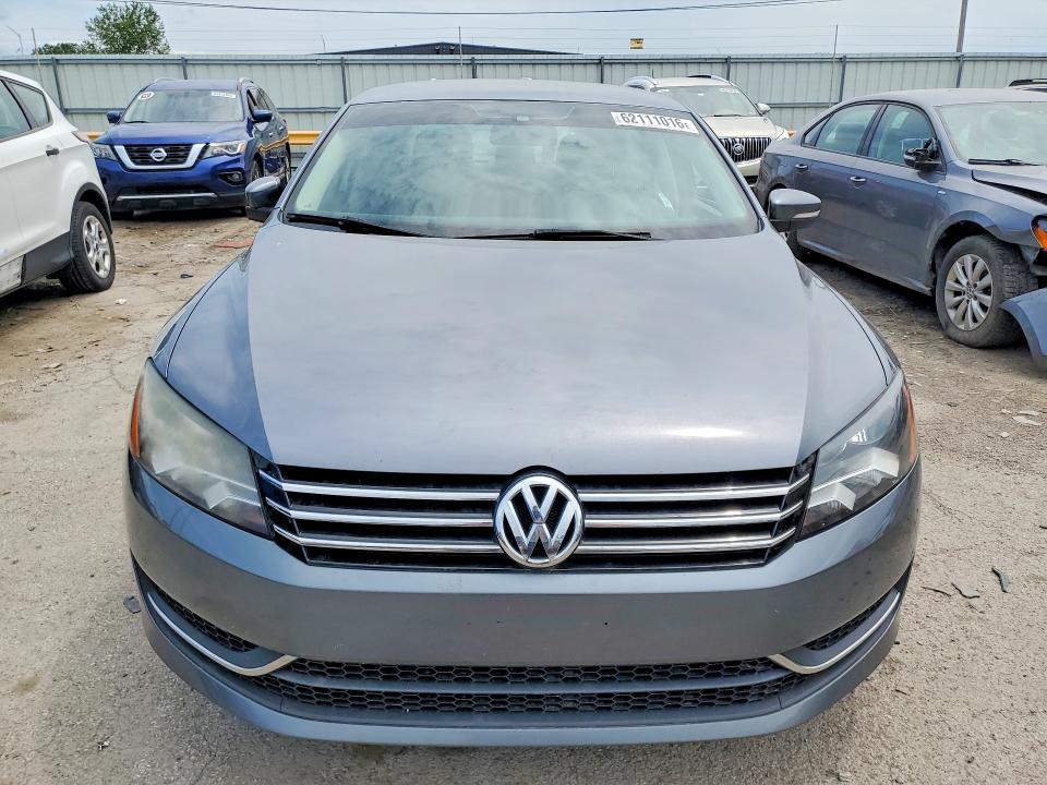 62111016 :رقم المزاد ، 1VWBS7A30FC027921 vin ، 2015 Volkswagen Passat مزاد بيع