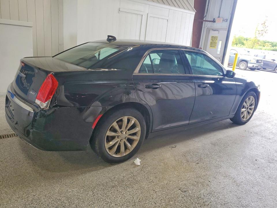 Продажа на аукционе авто 2015 Chrysler 300, vin: 2C3CCARG9FH831290, номер лота: 59672456