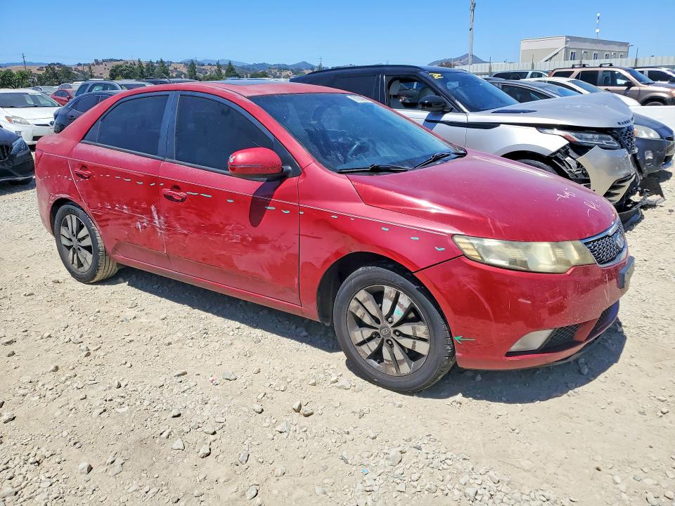 2013 Kia Forte მანქანა იყიდება აუქციონზე, vin: KNAFU4A26D5728238, აუქციონის ნომერი: 63205696